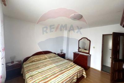 Casa / Vila cu 6 camere de vanzare in com. Racaciuni - 3