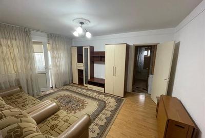 Apartament cu 2 camere semidecomandat, mobilat în Dacia