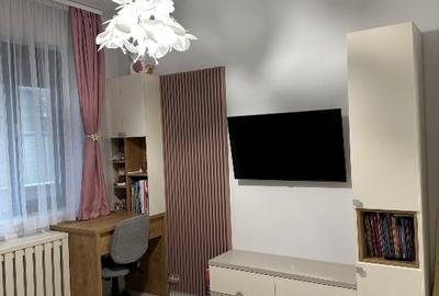 Apartament cu 4 camere semidecomandat în Calea Călărașilor - 4
