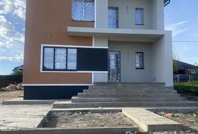 Casă cu 4 camere decomandat în Cug - 3