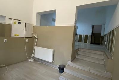 Spațiu comercial, de 110 mp, în Central - 3