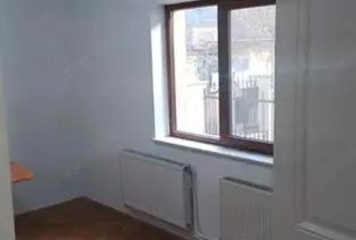 Casa de inchiriat zona Piata Ovidiu, partial mobilata, CENTRALA GAZ - 4