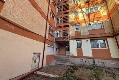 Apartament cu 2 camere decomandat în George Enescu - 8