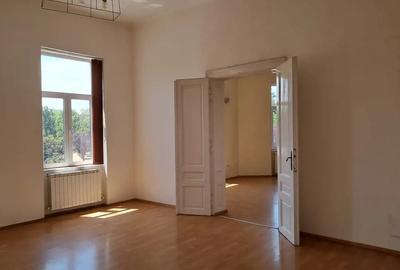 Vand apartament in casa situat ultracentral - 4