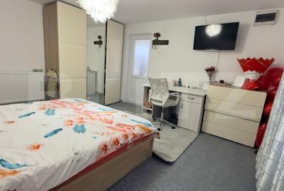 Casă cu 9 camere cu Teren 1860 Mp în Scoarța - 10