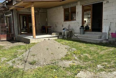Casă cu 5 camere cu Teren 1430 Mp în Gurghiu - 3