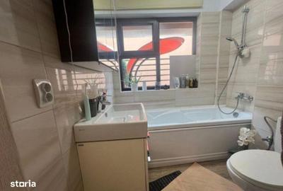 Apartament cu 3 camere decomandat în Băneasa - 10