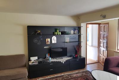 .DOMENII,2 CAMERE IN VILA,MOBILATE,TERASA,CURTE,CENTRLA PROPRIE.600 EURO - 2