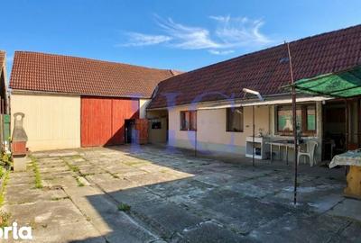 Casă cu 4 camere cu Teren 1622 Mp în Central - 9