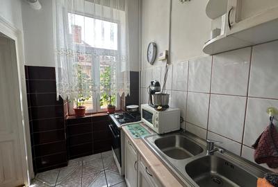Vand Apartament la casa - 3 camere - garaj - curte - Ultracentral - 9