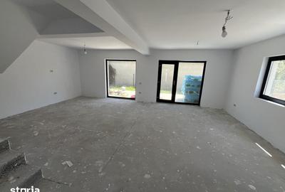 Casă cu 4 camere cu Teren 375 Mp în Ștefănești - 8
