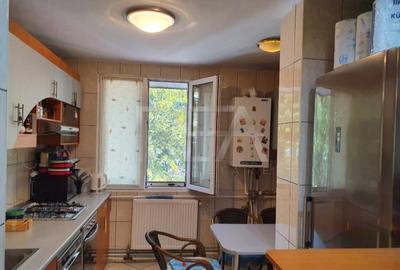 Apartament cu 3 camere la 13 minute de mers pe jos de metroul 1 Decembrie 1918 - 6