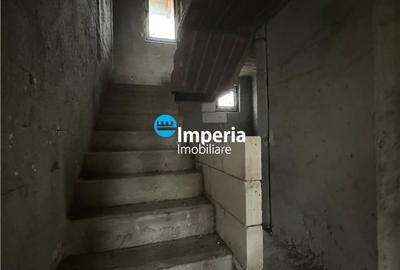 Casă cu 4 camere cu Teren 1000 Mp în Bogonos - 10