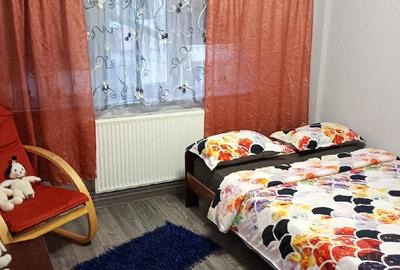Apartament cu 3 camere semidecomandat în Micro 3 - 1
