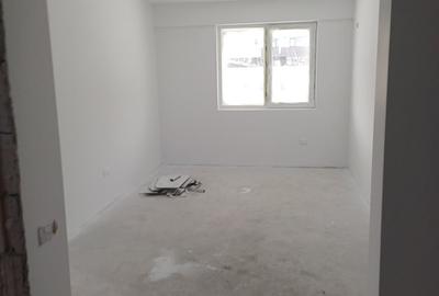 Apartament cu 3 camere decomandat în Central - 2