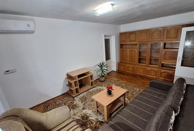 Apartament cu 3 camere semidecomandat în Micro 16 - 5