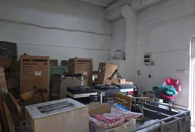 Spațiu comercial, de 130 mp, în Central - 3