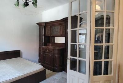 Vanzare Casa Interbelica- 3 Camere - 4