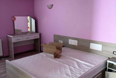 Casă cu 4 camere cu Teren 500 Mp în Craiovița Nouă - 13