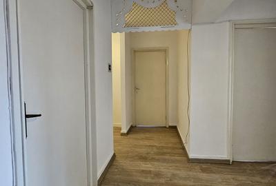 Apartament cu 3 camere decomandat în Cantemir - 4