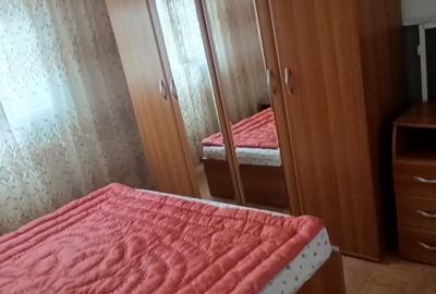 Apartament cu 3 camere semidecomandat în Central - 3