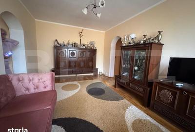 Apartament cu 3 camere semidecomandat în Central - 9
