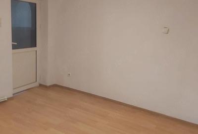 Casă cu 3 camere cu Teren 253 Mp în Industriilor - 3
