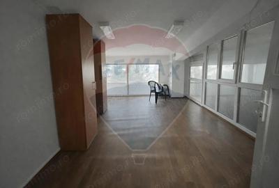 Spațiu comercial, de 195 mp, în Central