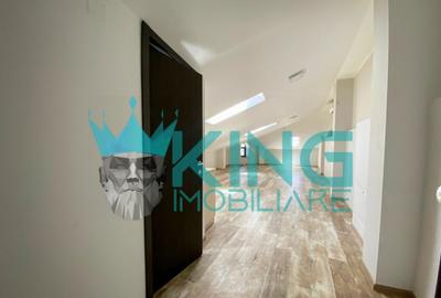 Duplex 200MP Modern cu balcon in cladire noua zona Centru -T - 2