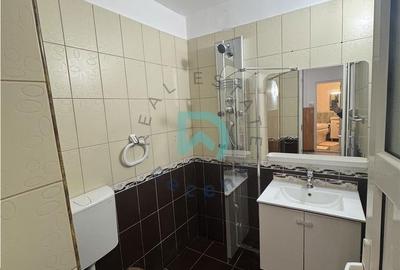 Apartament cu 2 camere decomandat în Florilor - 5