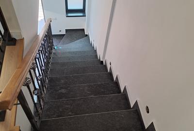 Duplex cu 5 camere cu Canalizare în Sud - 17