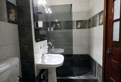 Garsonieră decomandată, mobilată în Central - 3