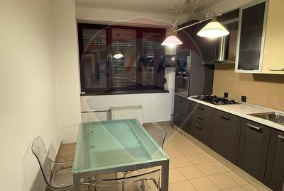 Apartament cu 4 camere semidecomandat, mobilat în Nordului - 17
