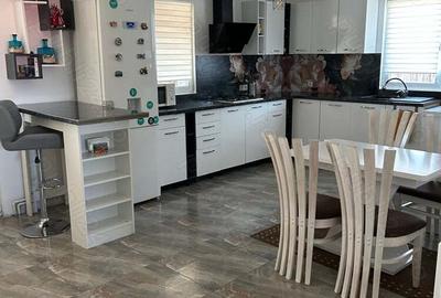 Casa spatioasa, mobilata,utilata,perfect pentru familie- Simian - 6