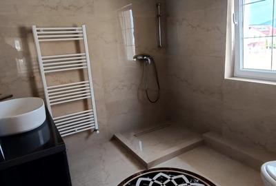 Casă individuală cu 5 camere cu Canalizare în Hărman - 10