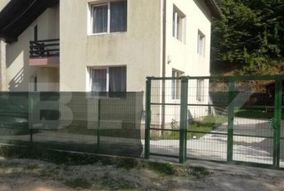 Casa cu 6 camere cu piscina ?i foisor Brasov Casa cu 6 camere cu piscina ?i foisor Brasov - 10