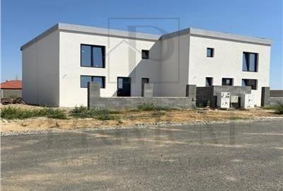 Duplex modern  - asfalt - toate utilitatile - alegere finisaje