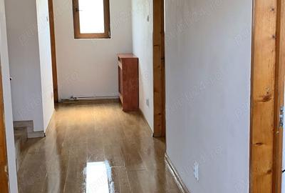 Casă cu 5 camere cu Teren 1000 Mp în Miroslava - 2