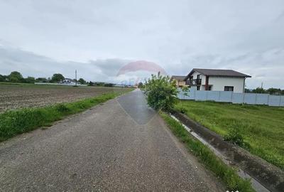 Teren de 1495 mp, în Dobreni - 14