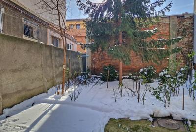 Apartament cu 3 camere decomandat în Calea Călărașilor - 14