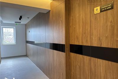 Apartament cu 3 camere decomandat în Tractorul - 11