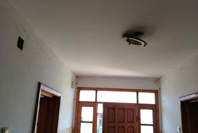 Casă cu 4 camere în Valea - 2