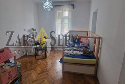Casă cu 5 camere cu Teren 500 Mp în Central - 8