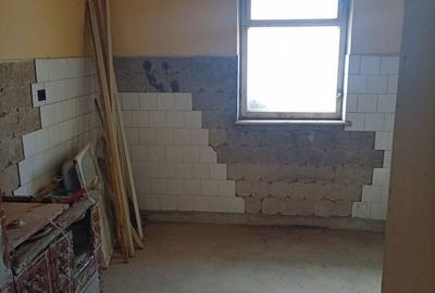 Apartament cu 2 camere decomandat în Roșiori - 3