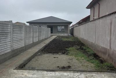 Casă cu Teren 575 Mp în Cumpăna - 2