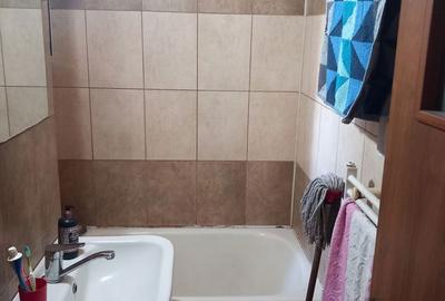 Apartament cu 3 camere decomandat în Central - 8