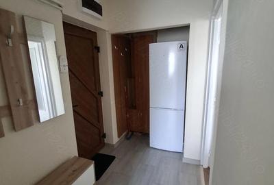 Apartament cu 3 camere semidecomandat în 14 Mai - 7