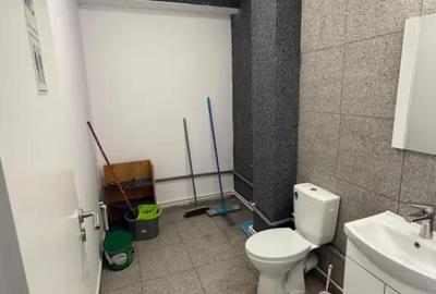 Spațiu comercial, de 56 mp, în Central - 5