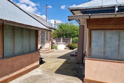 Casă cu Teren 1045 Mp în Ciorani - 2