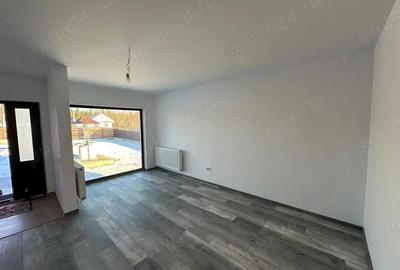 Casă cu Teren 660 Mp în Poiana cu Cetate - 6
